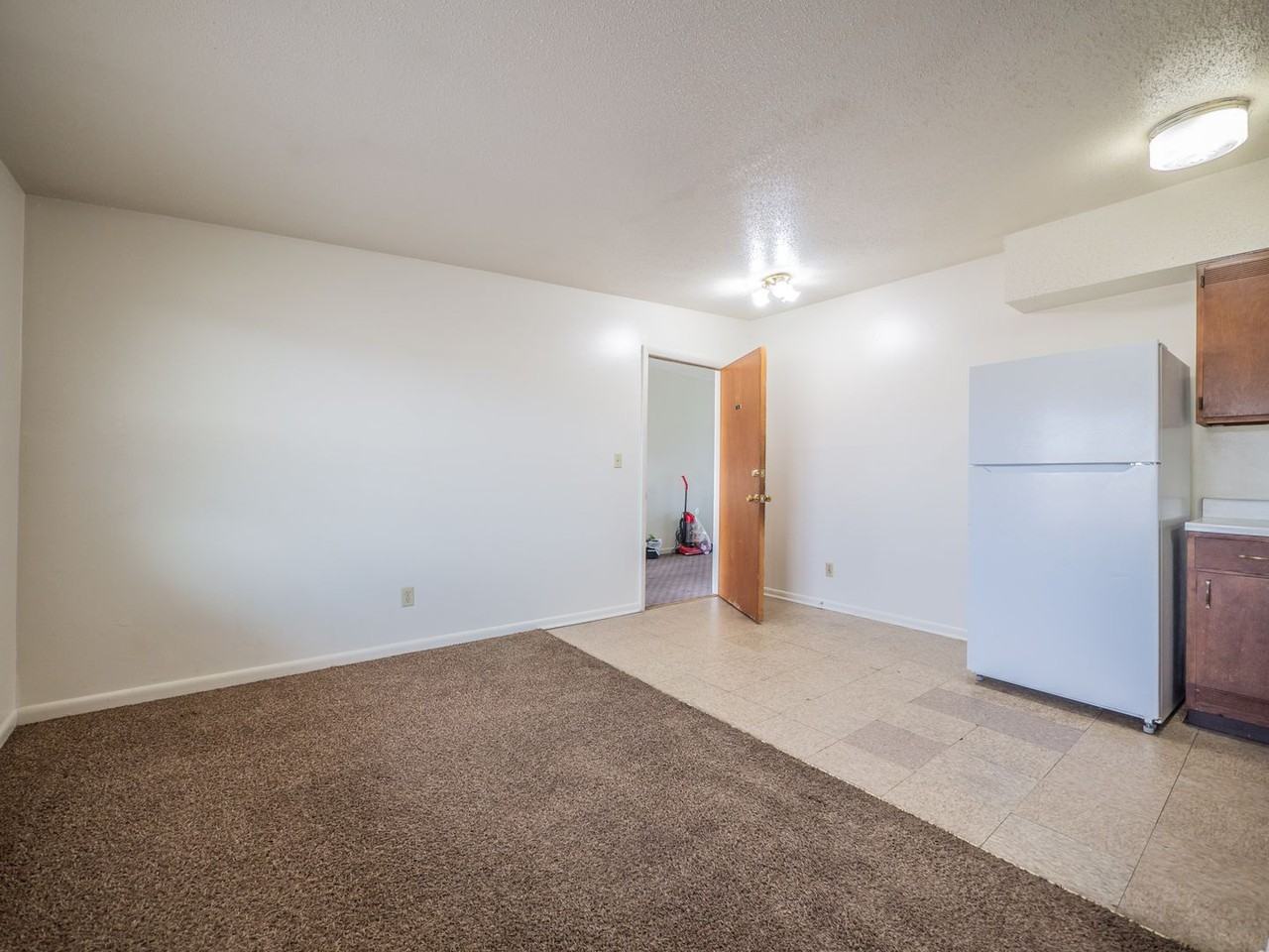 Campus View Apartments - Photo 3 of 10