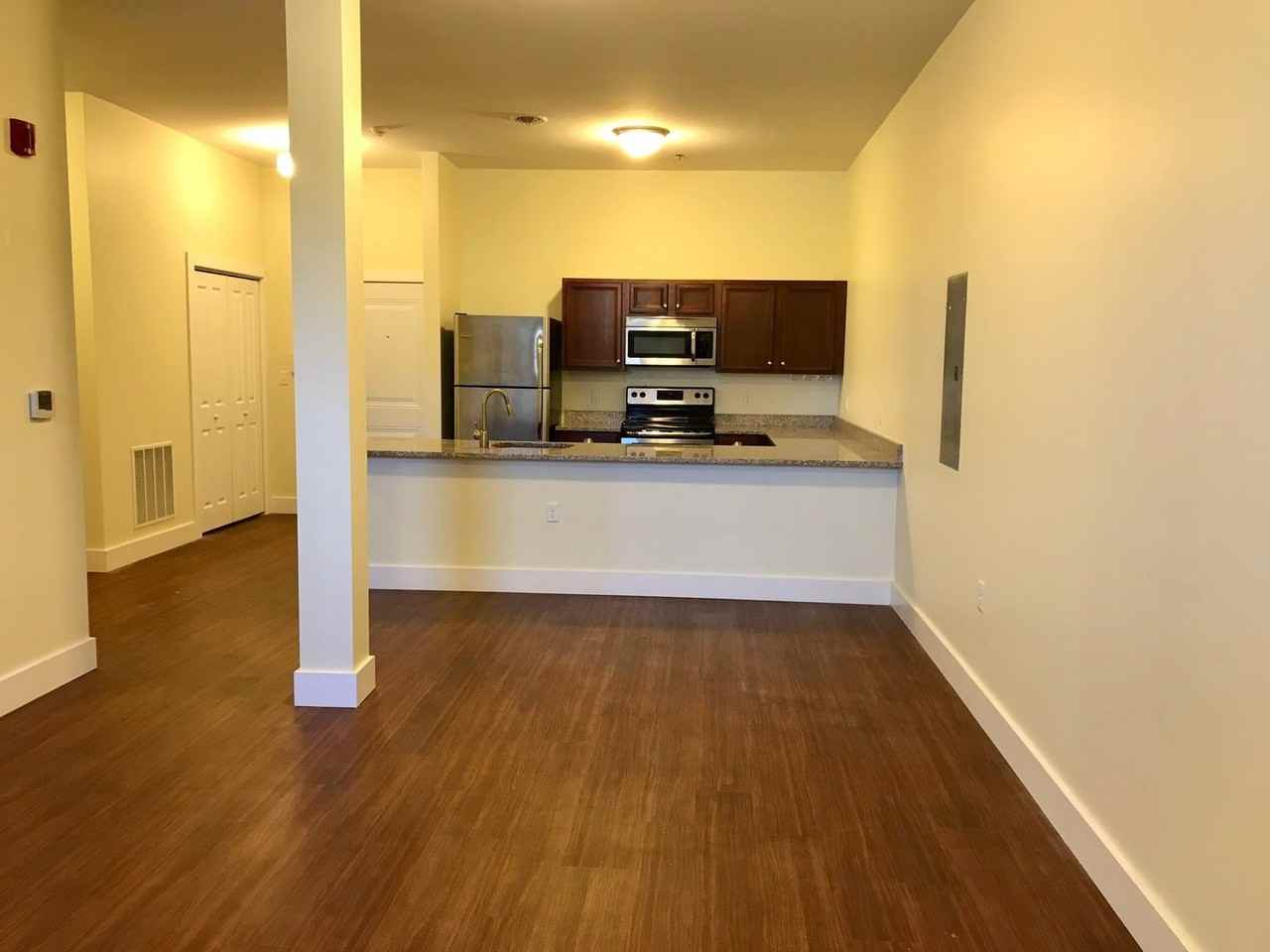 The Metropolitan Lofts - Photo 6 of 18