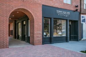 featured image of 9181 Town Square Blvd
