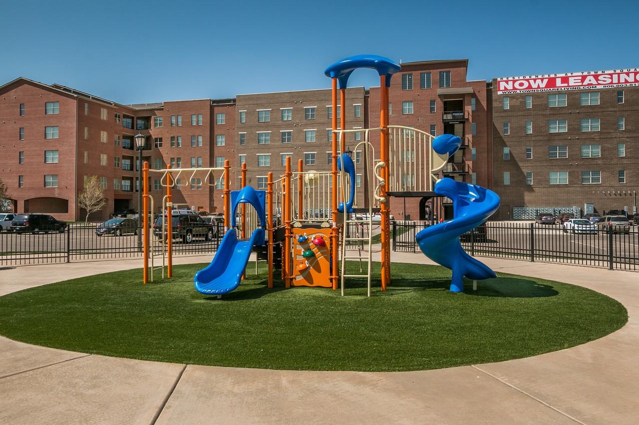 Residences at Town Square - Photo 5 of 50