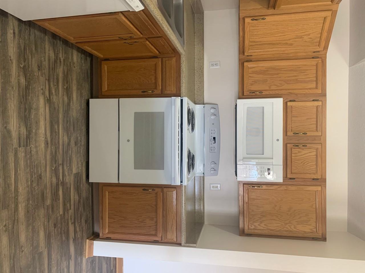 Crown Pointe Apartments - Photo 5 of 36