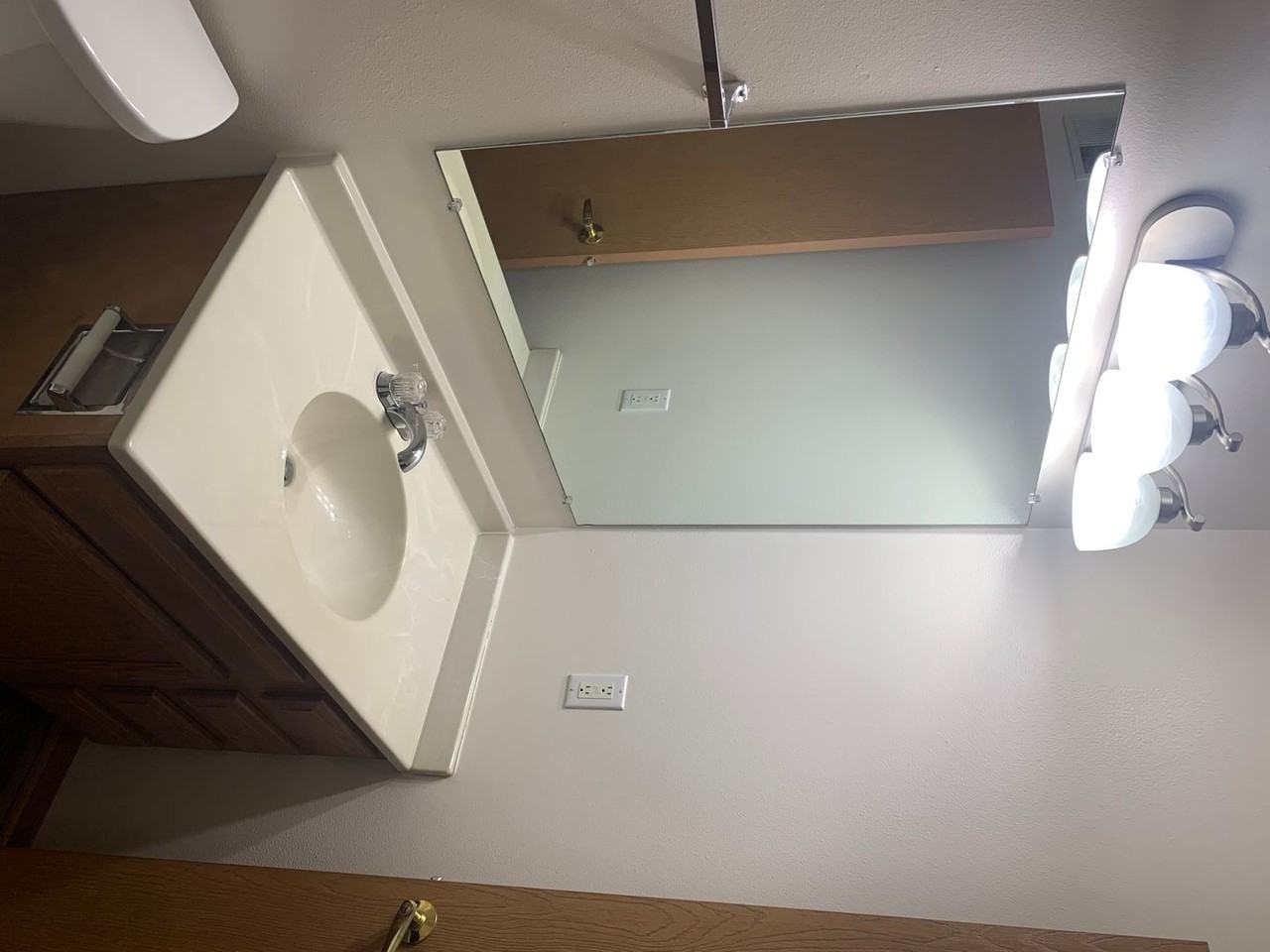 Crown Pointe Apartments - Photo 4 of 36