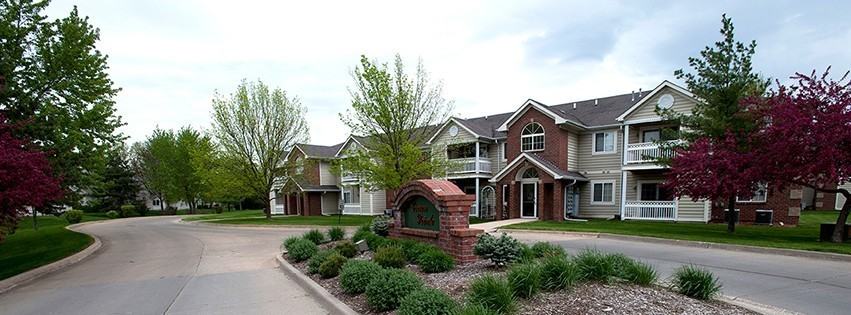 Crown Pointe Apartments - Photo 2 of 15