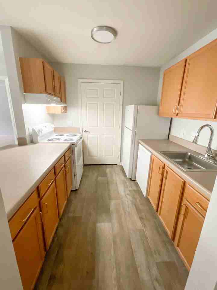 Blue Ridge Village Apartments - Photo 6 of 44