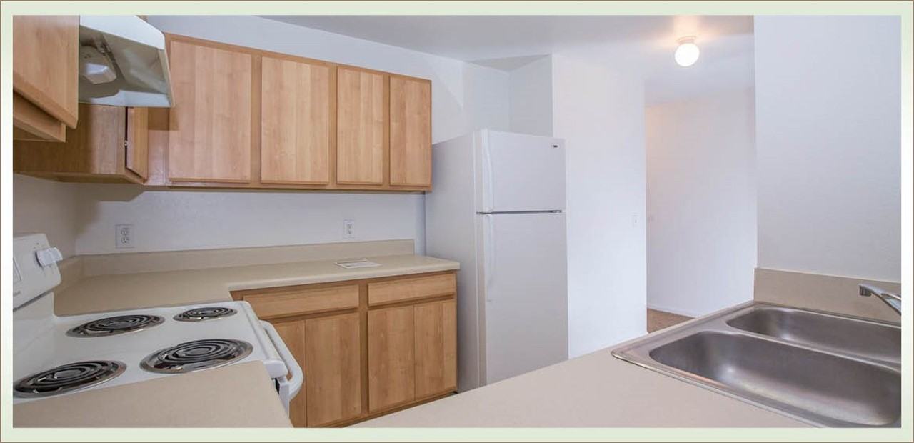 Crystal Chase Apartments - Photo 4 of 20