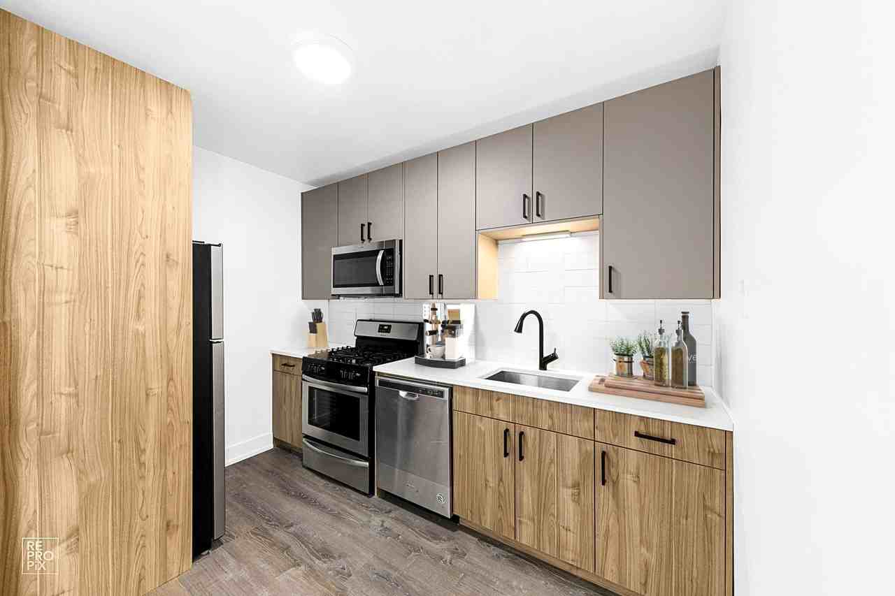 Granville Apartments - Photo 3 of 50