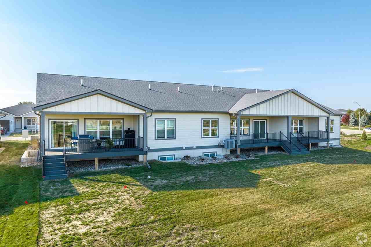 105 S. Marigold Ave. - Photo 7 of 50