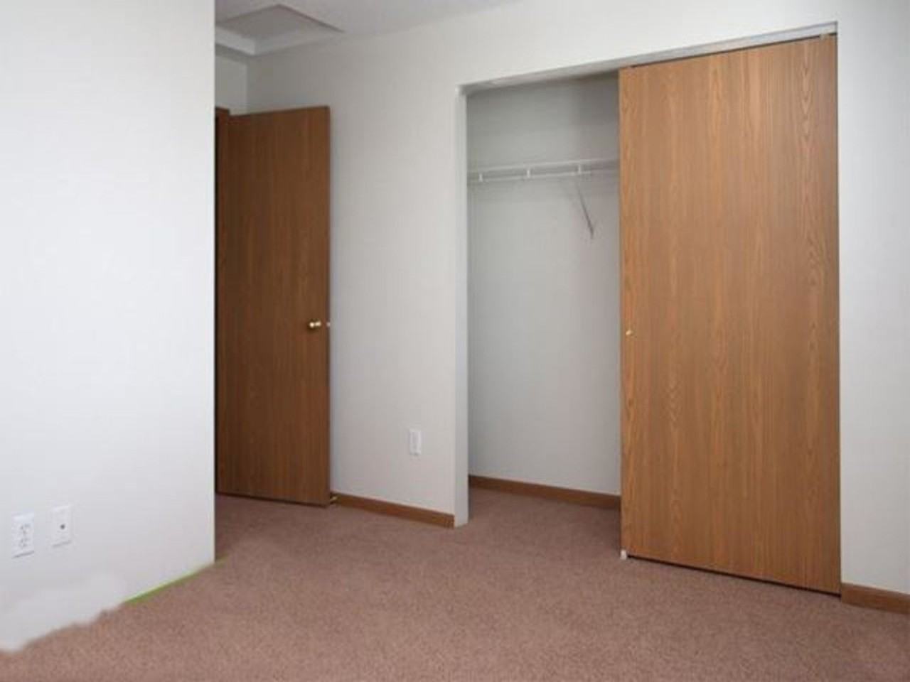 Lynnwood Estates - Photo 6 of 25