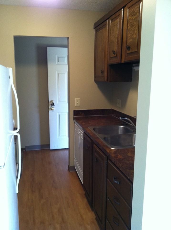 3535 Vine St. - Photo 5 of 7