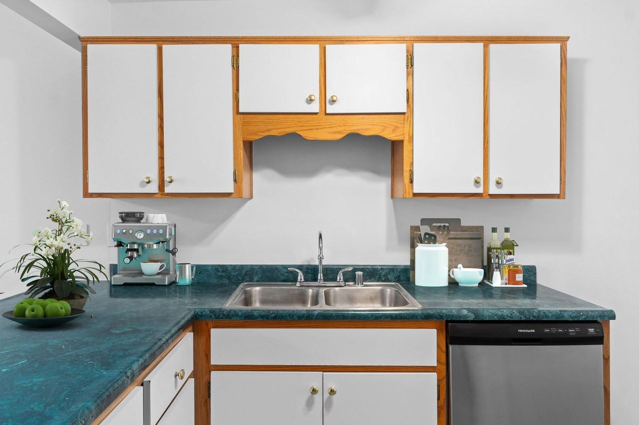 Lakeview Garden Apartments - Photo 4 of 14