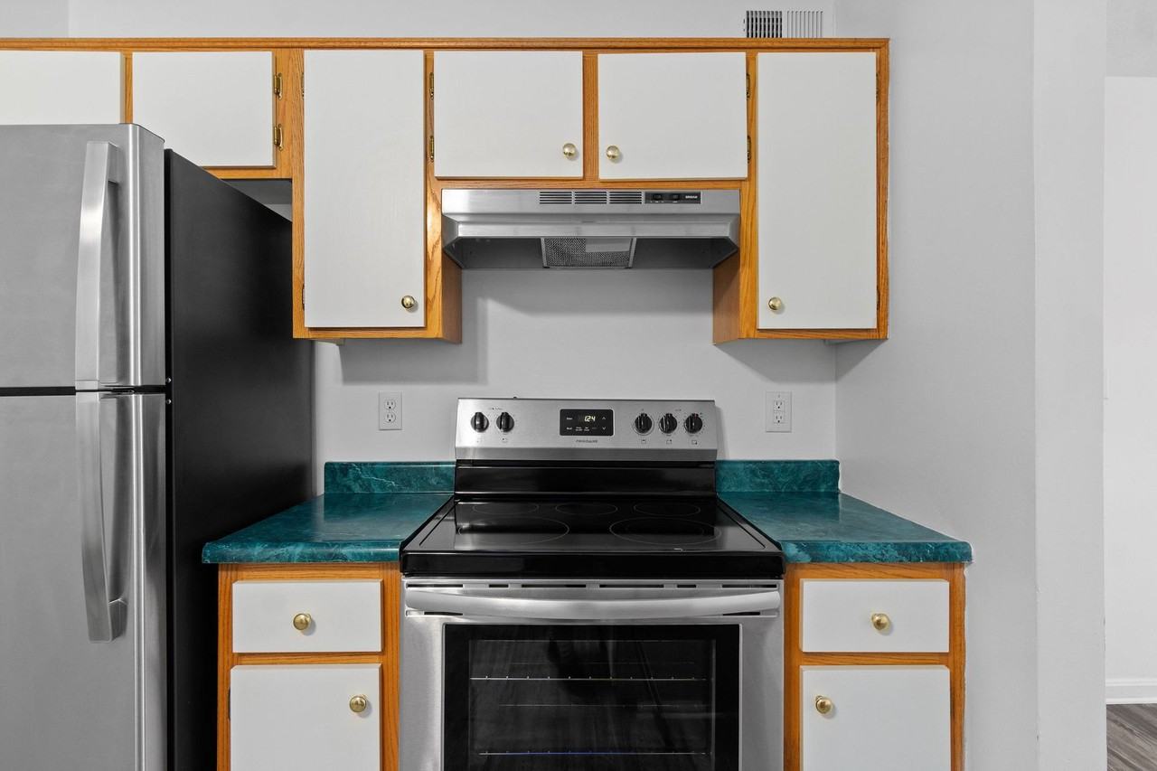 Lakeview Garden Apartments - Photo 6 of 14