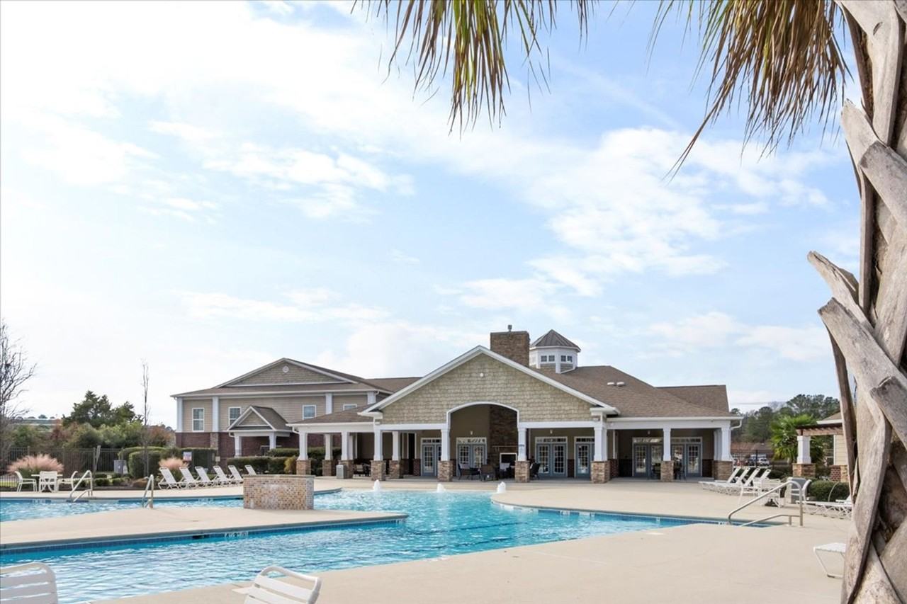 Liberty Pointe Luxury Apartments - Photo 3 of 50