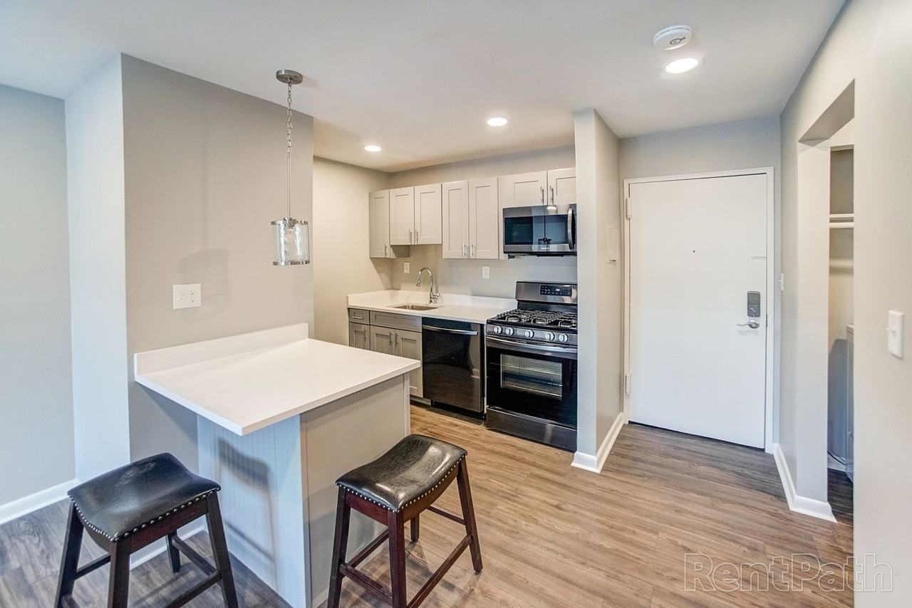 RockRidge Place - Photo 4 of 29