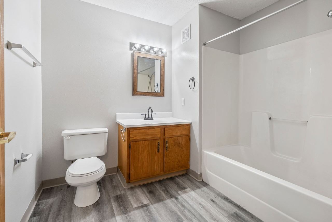 Rolling Meadows Apartments - Photo 7 of 50