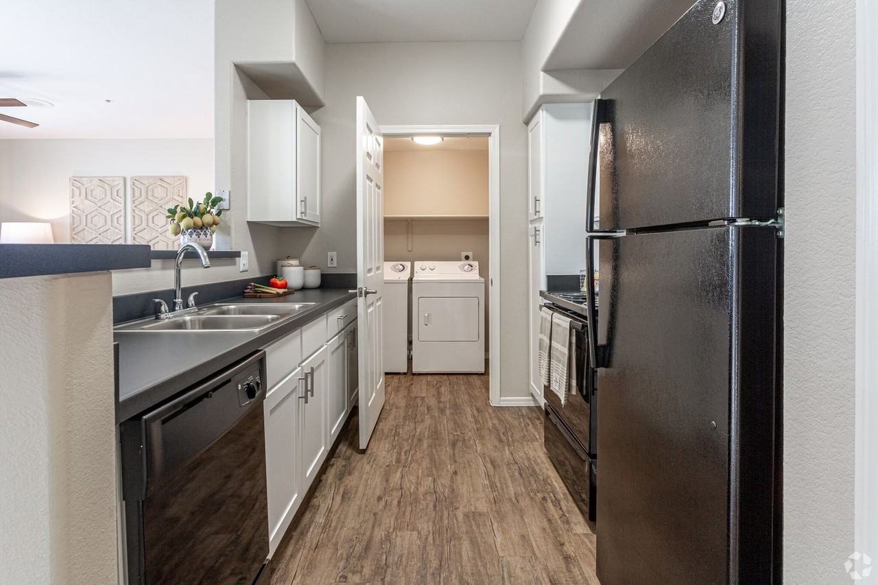 812-Crystal Springs - Photo 7 of 50