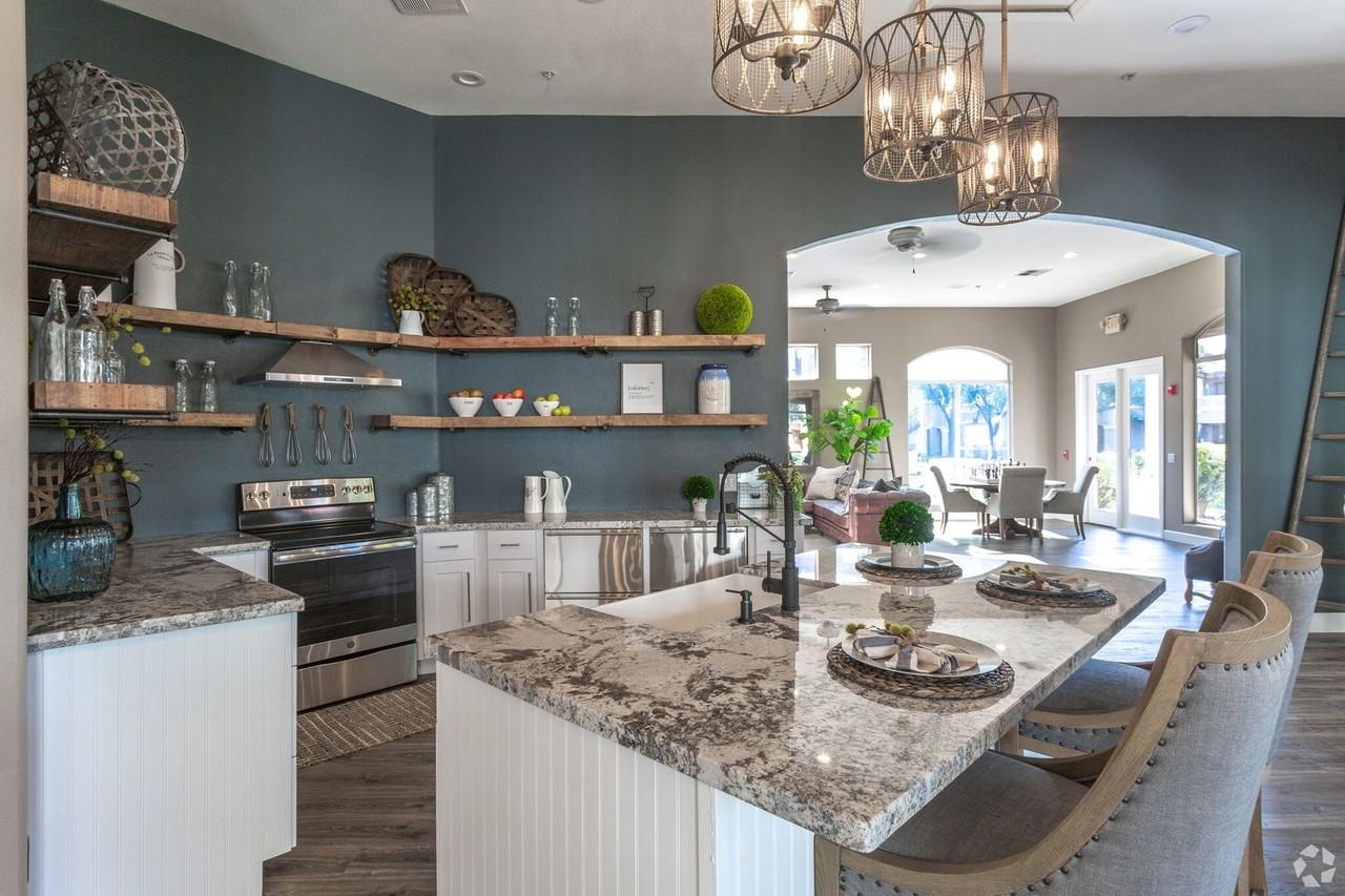 812-Crystal Springs - Photo 3 of 50