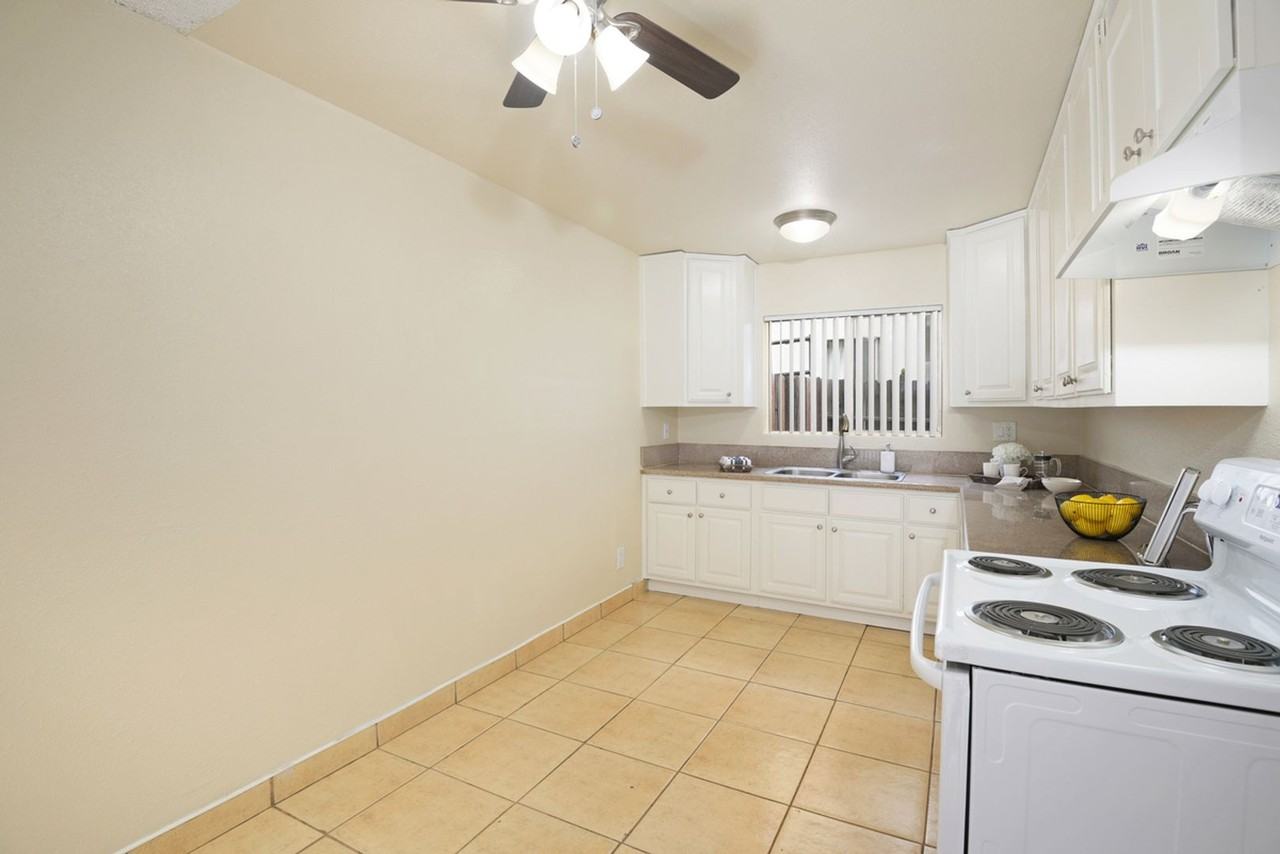 Eucalyptus Townhomes - Photo 5 of 25