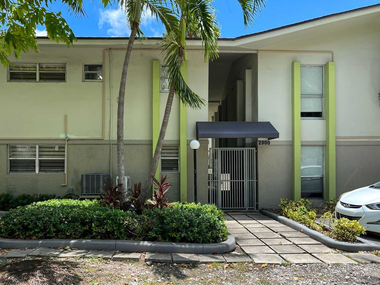 Hideaway in the Grove - Photo 4 of 50