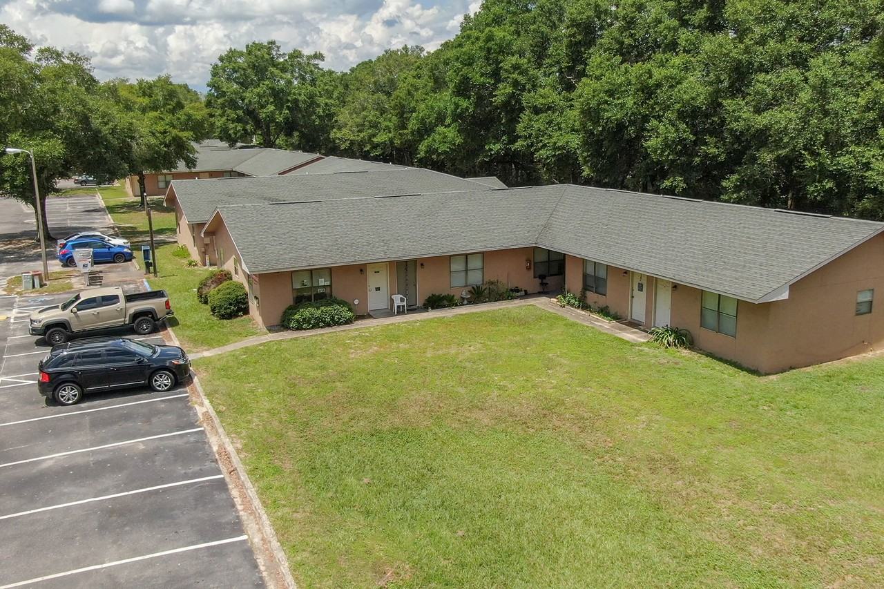 RIVIERA PLACE APARTMENTS - Photo 6 of 23