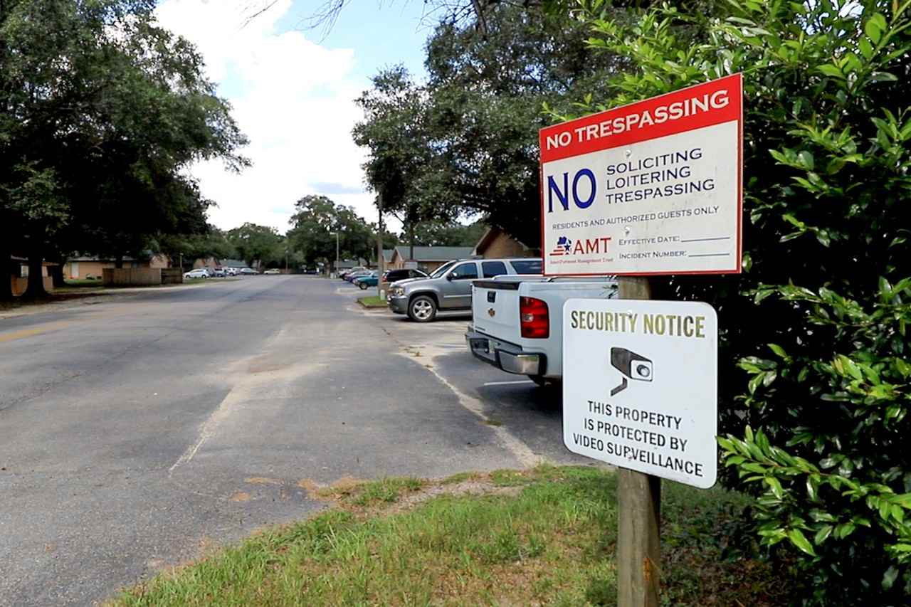 RIVIERA PLACE APARTMENTS - Photo 7 of 23