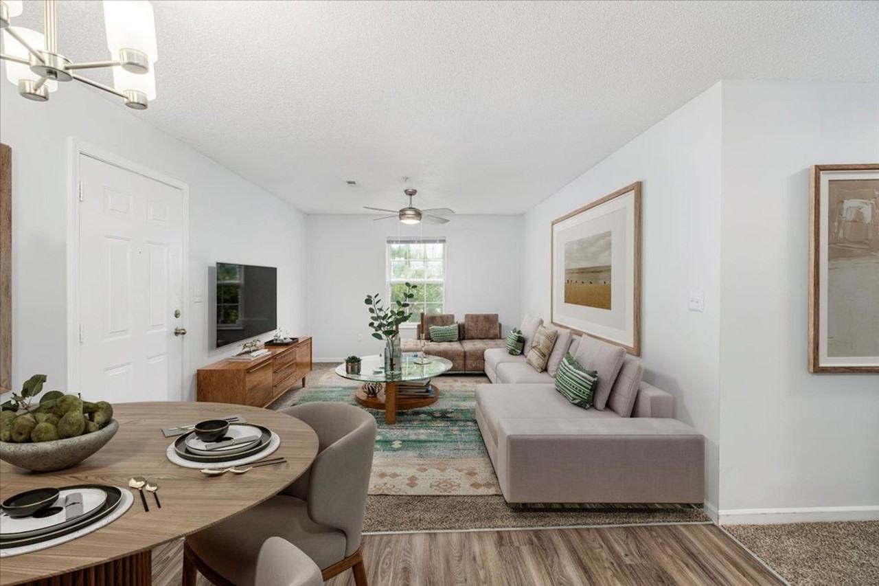 Stoney Ridge Luxury Apartments - Photo 2 of 15