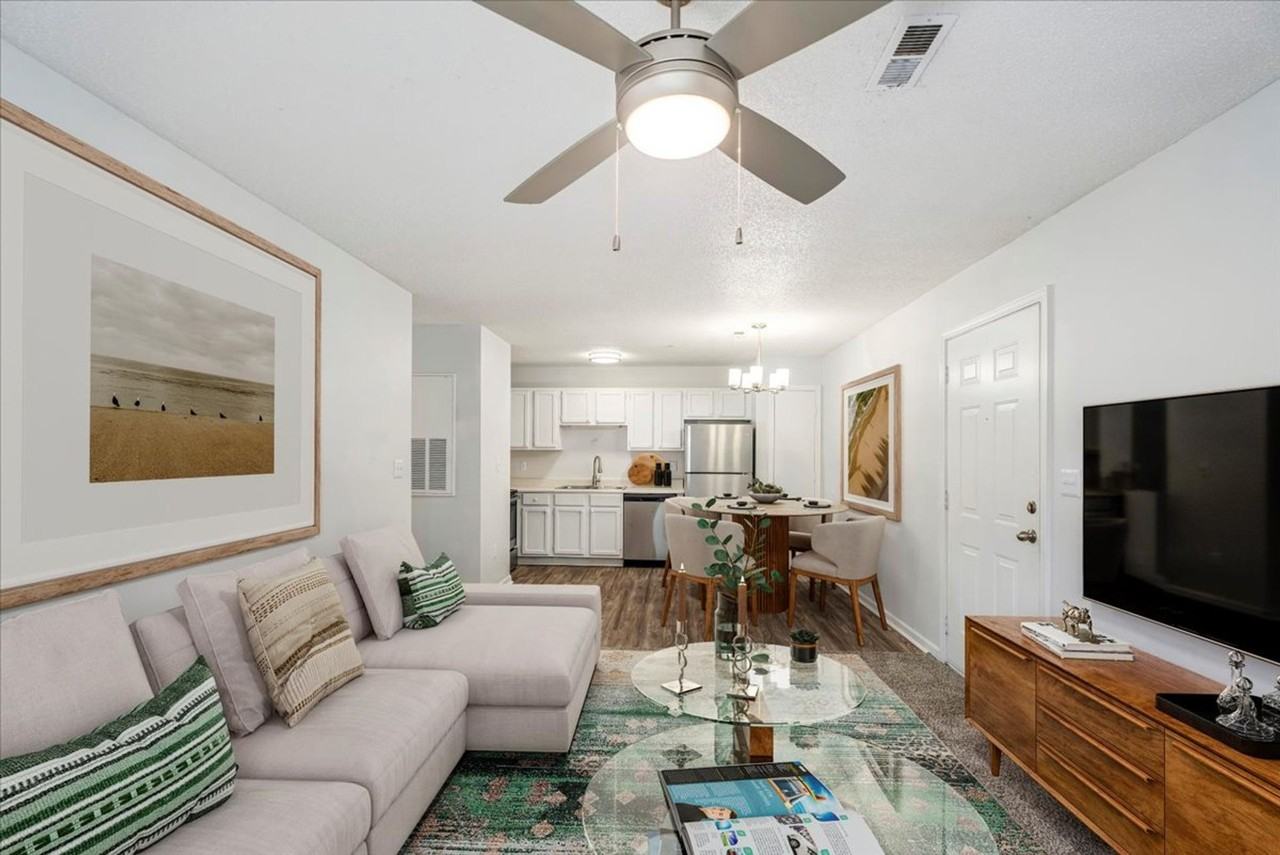 Stoney Ridge Luxury Apartments - Photo 4 of 15