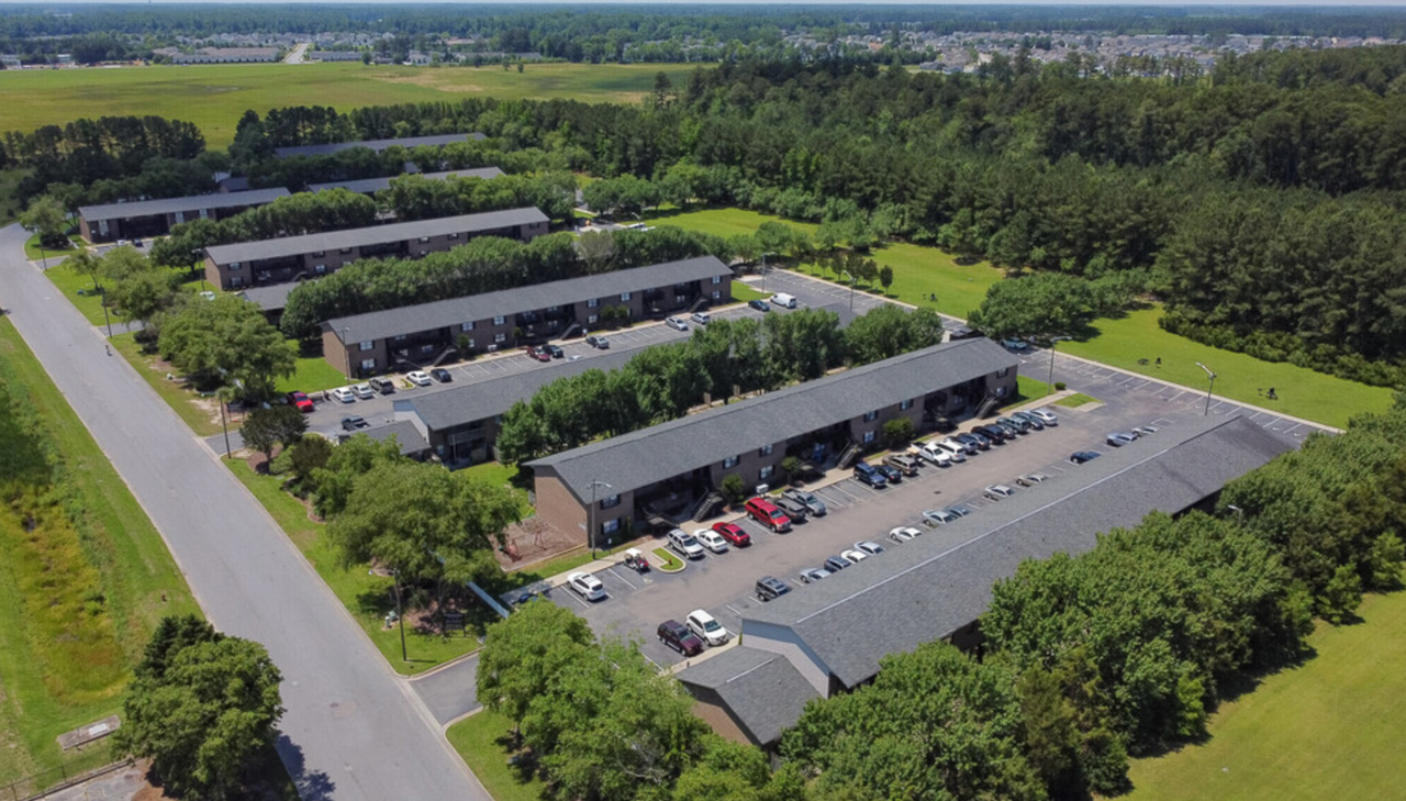 Boulevard West Apartments - Photo 7 of 33