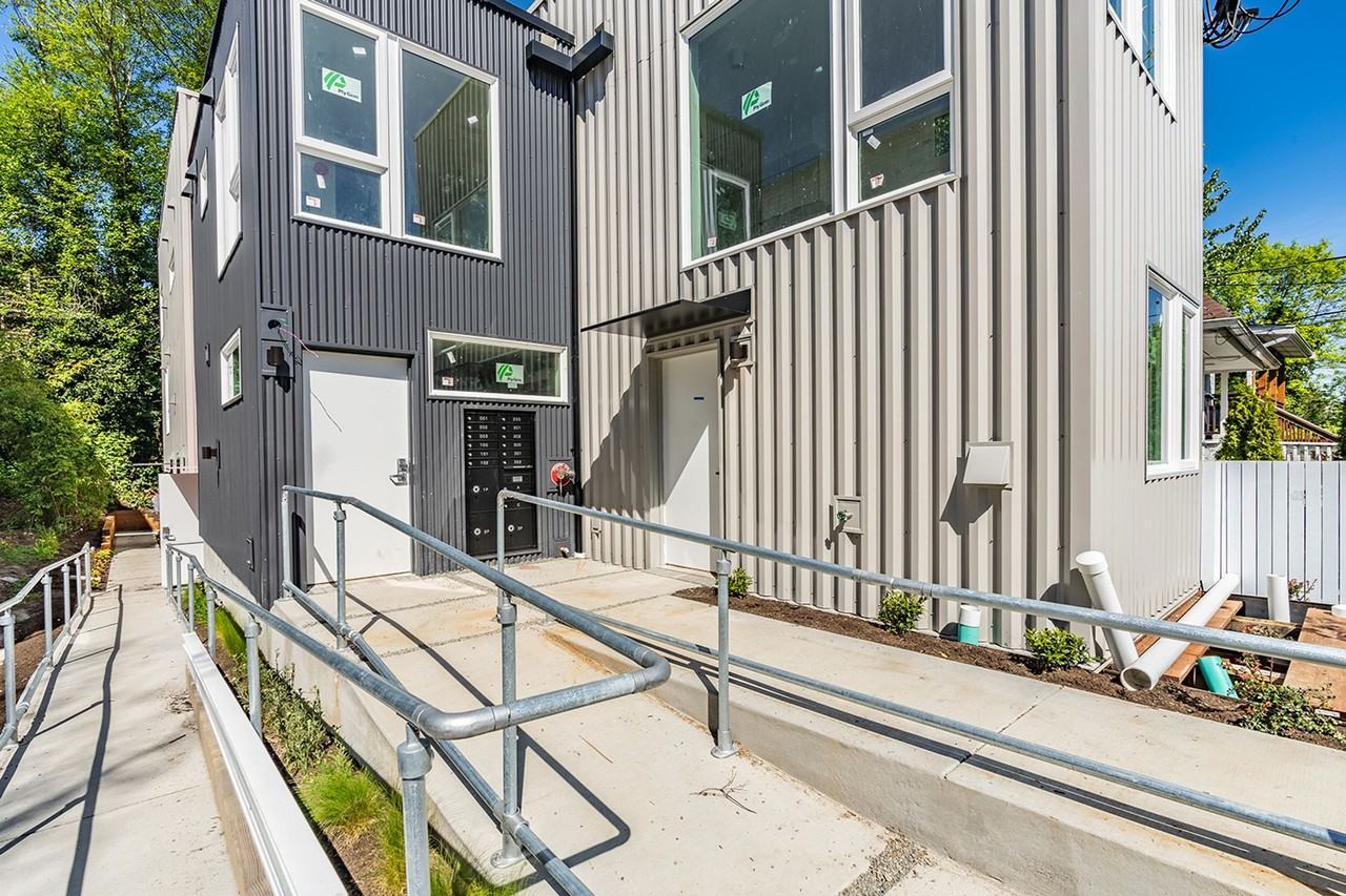 Beautiful Brand New Boutique Apartment Community - Photo 5 of 7