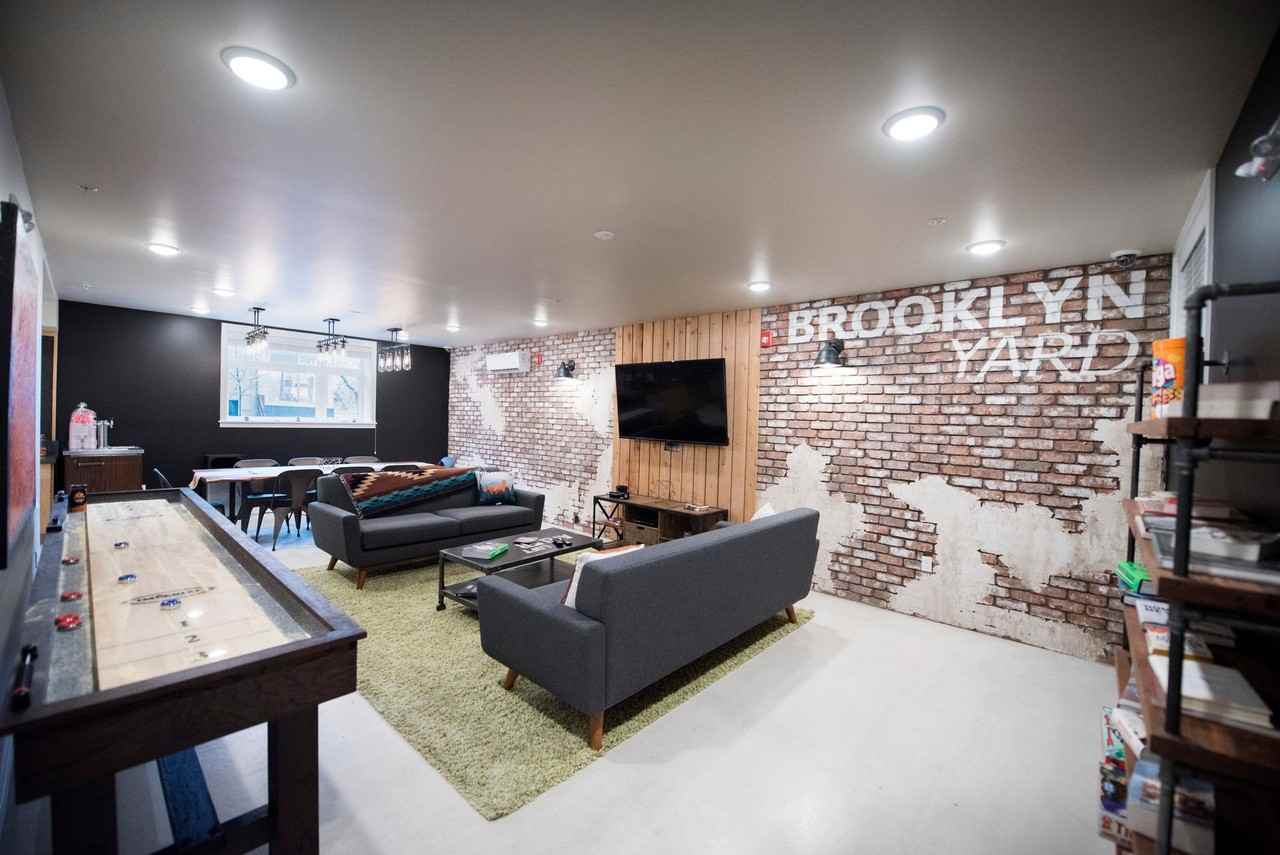 Brooklyn Yard - Photo 3 of 29