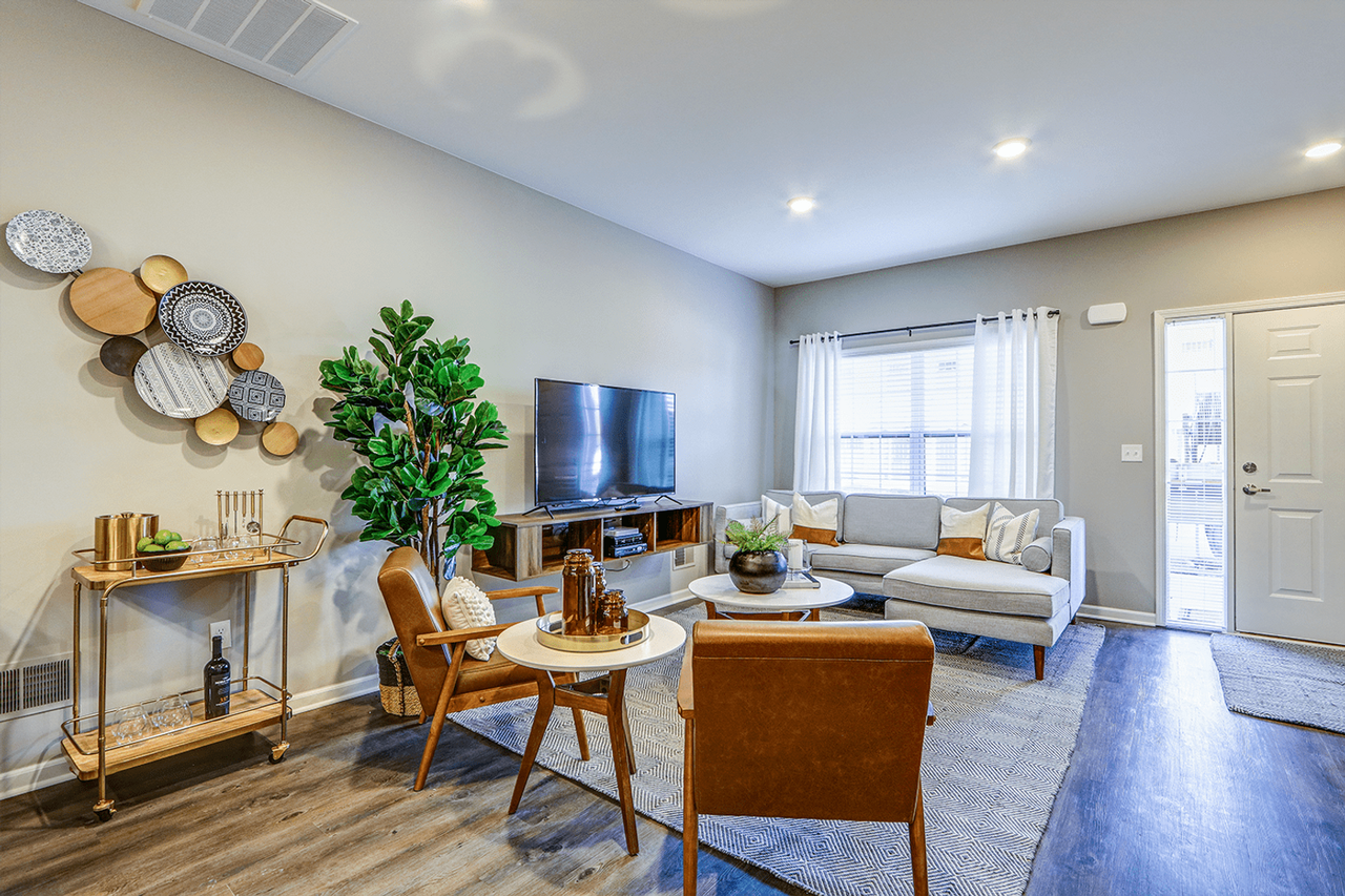 Newbury on the Green - Photo 4 of 50