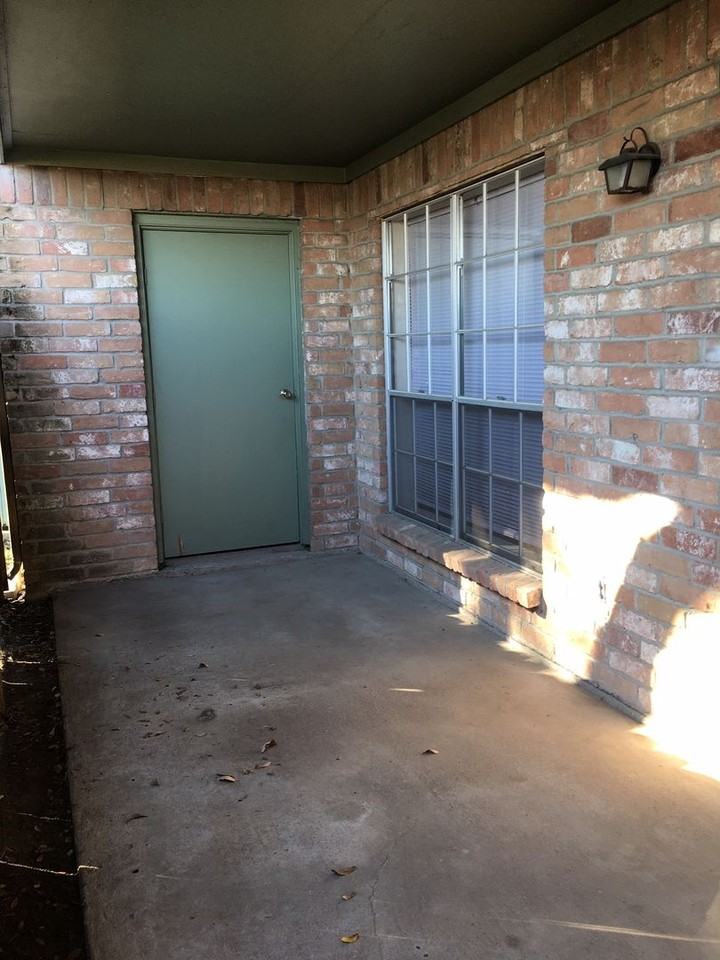 San Augustine Apartments - Photo 4 of 40