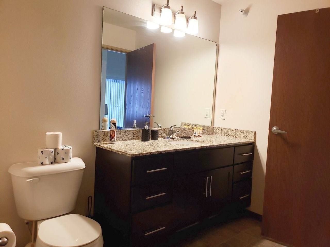 Madison Heights Building 2 - Photo 5 of 44