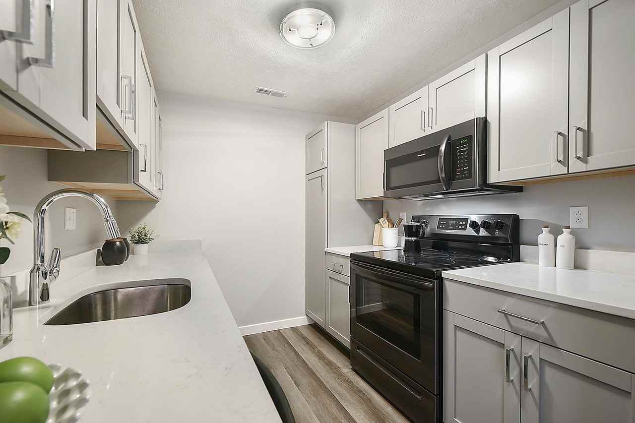 RedStone Place - Photo 2 of 49