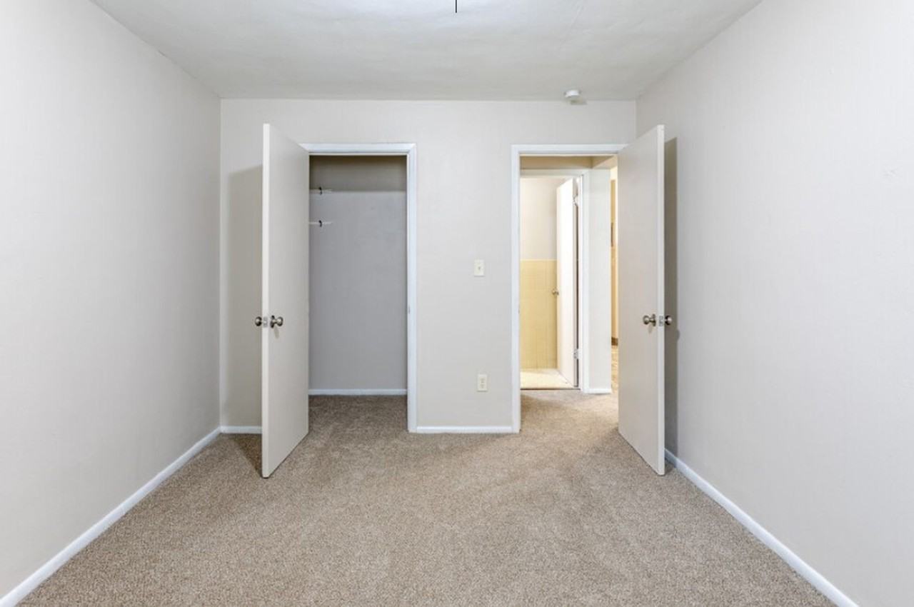 1 & Bedrooms Walking distance to McCarrons Lake! - Photo 5 of 42