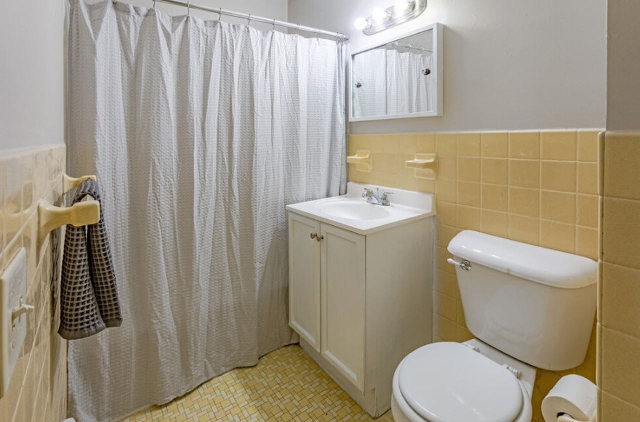 1 & Bedrooms Walking distance to McCarrons Lake! - Photo 6 of 42