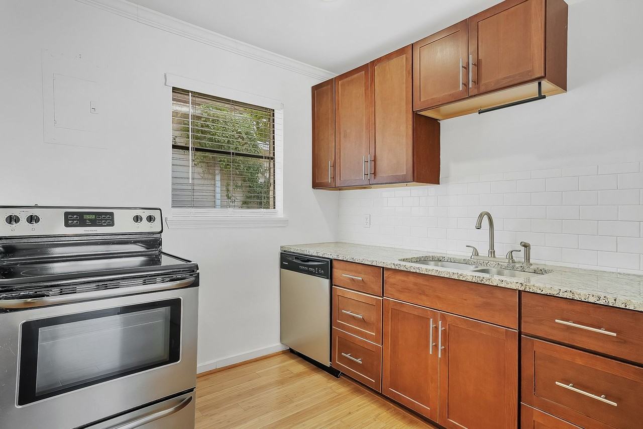 Carol Court - Photo 7 of 19