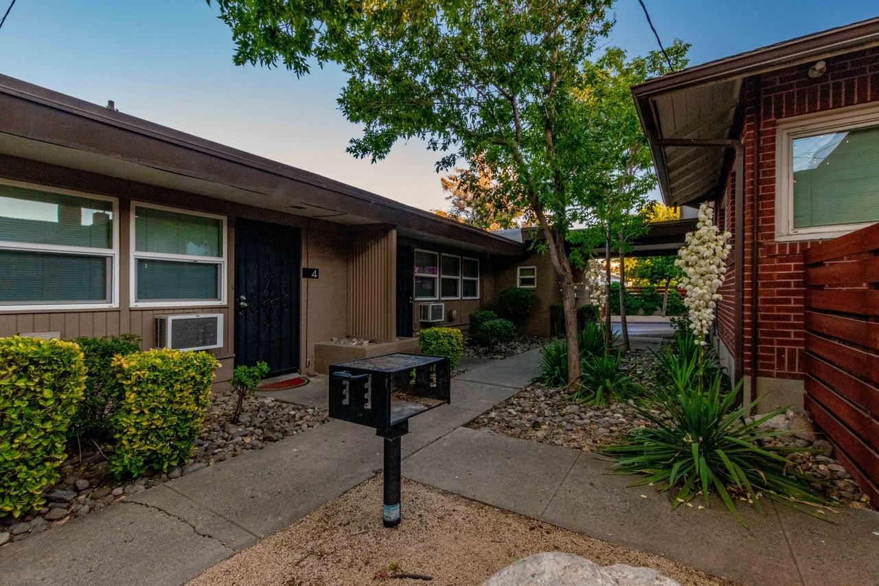 65 Caliente Street - Photo 3 of 16