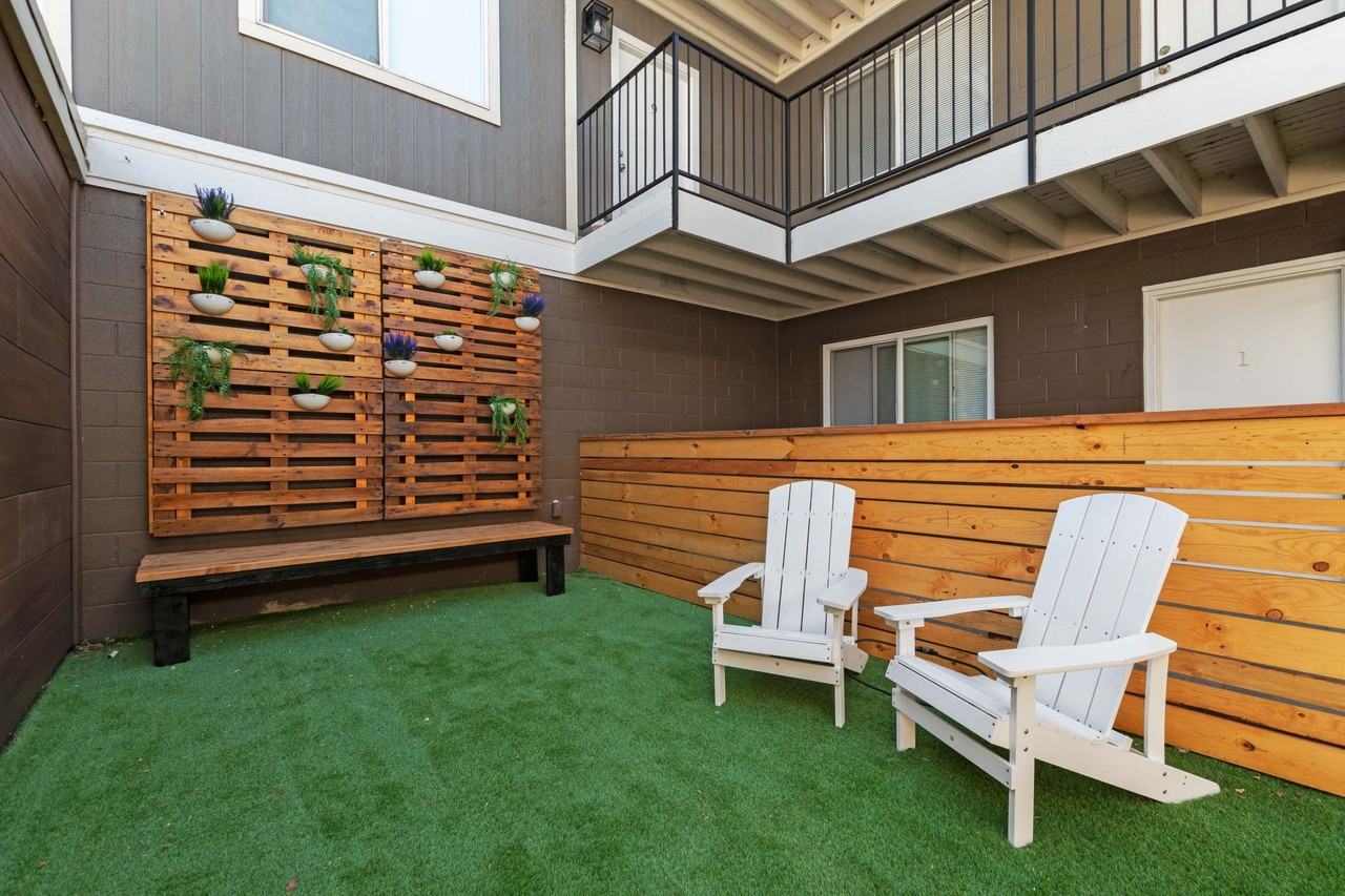 58 Vine Street - Photo 4 of 11