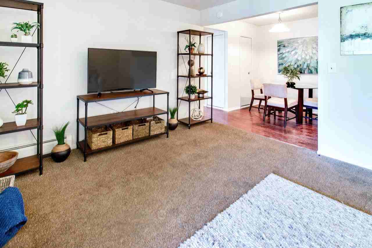 Perry Place Apartments LLC - Photo 5 of 24