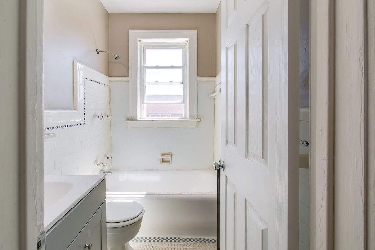 Huron Place - Photo 2 of 38