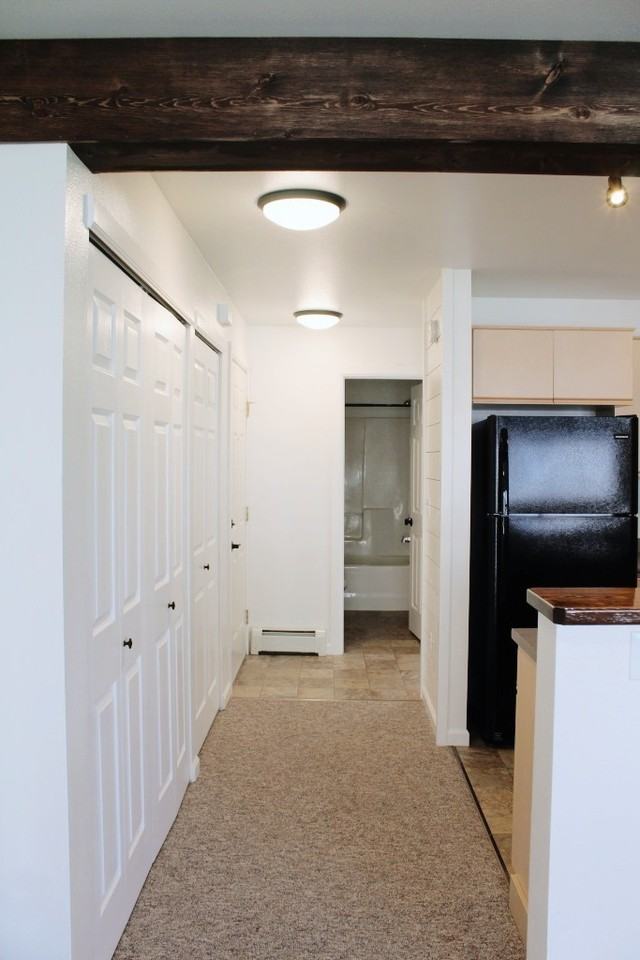 Crestview Apartments - Photo 5 of 50