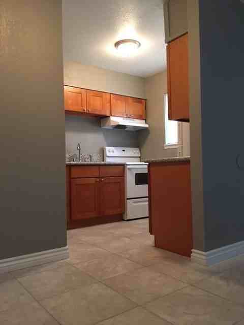 Western Oaks Apartments - Photo 2 of 14