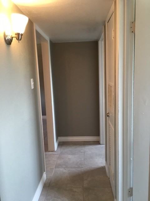 Western Oaks Apartments - Photo 6 of 14