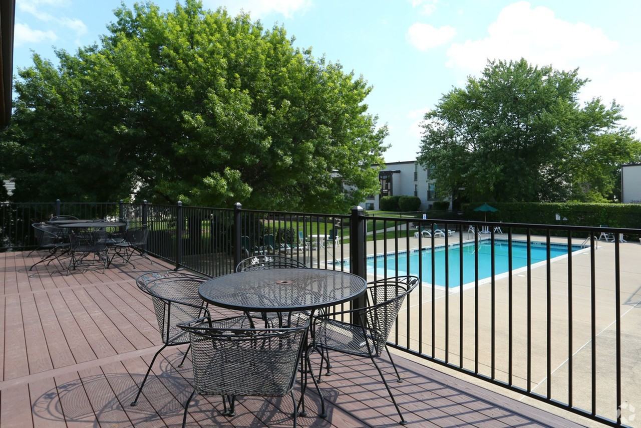 1820 Wessel Ct - Photo 2 of 14