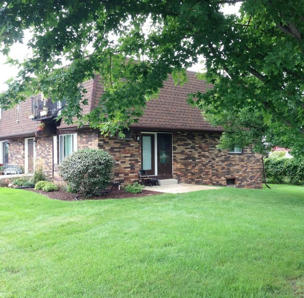 Crosstown of Sun Prairie - Photo 6 of 10