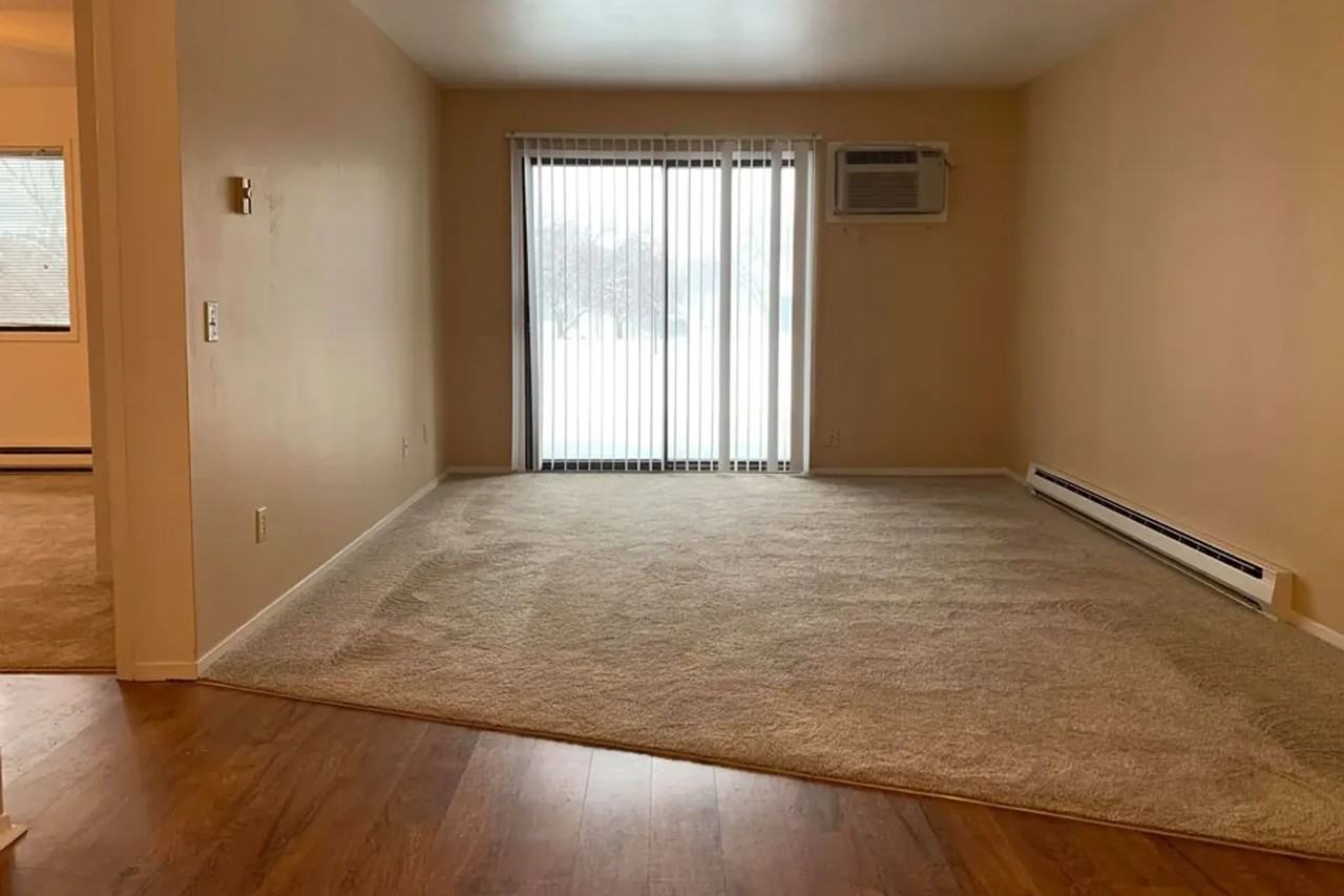$500 off Move - Photo 2 of 15
