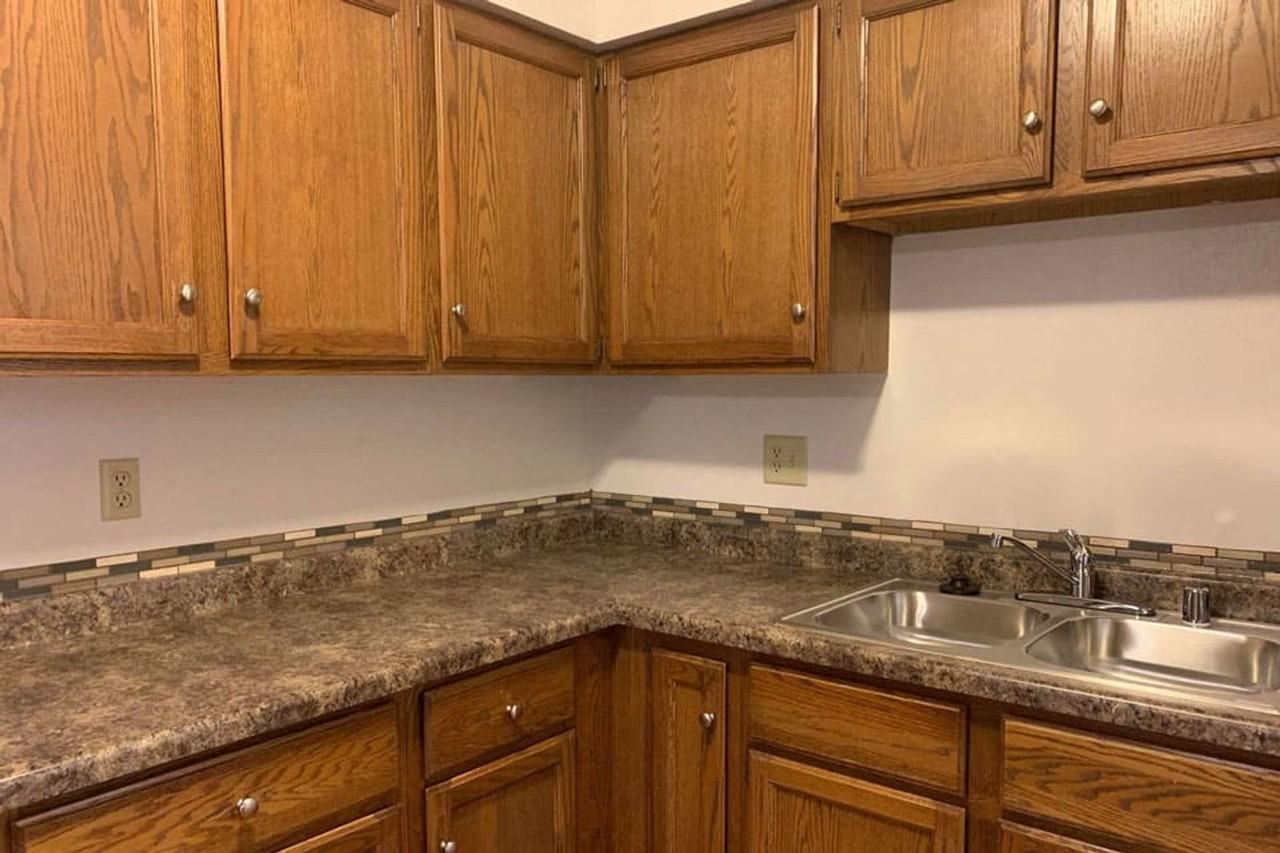 $500 off Move - Photo 5 of 15