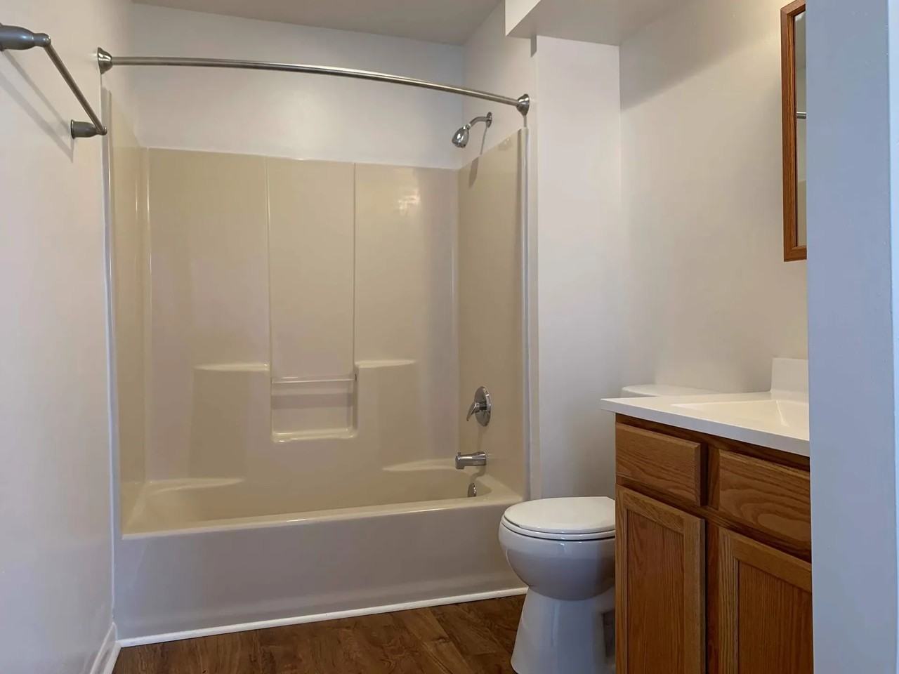 $500 off Move - Photo 7 of 15