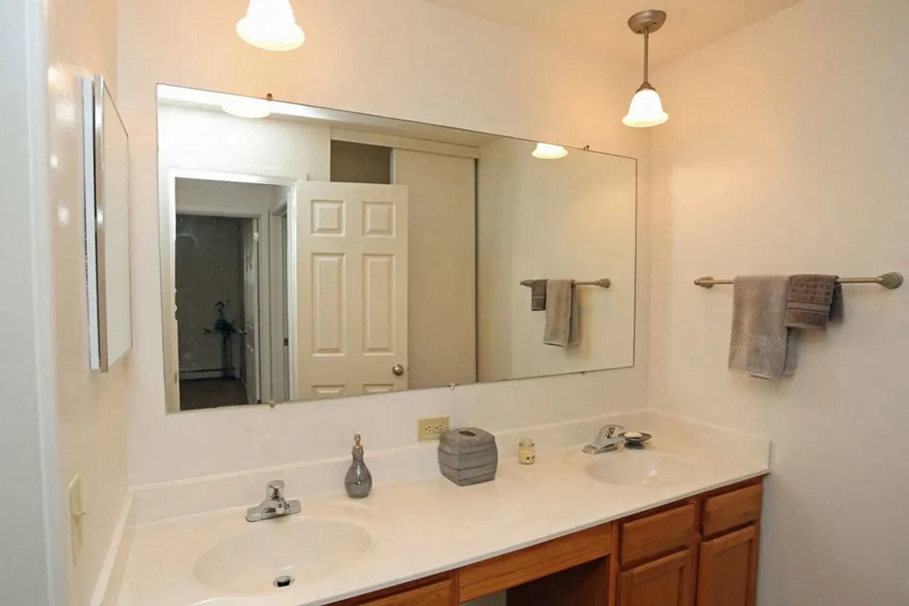 Kensington Pointe Apartments - Photo 2 of 14