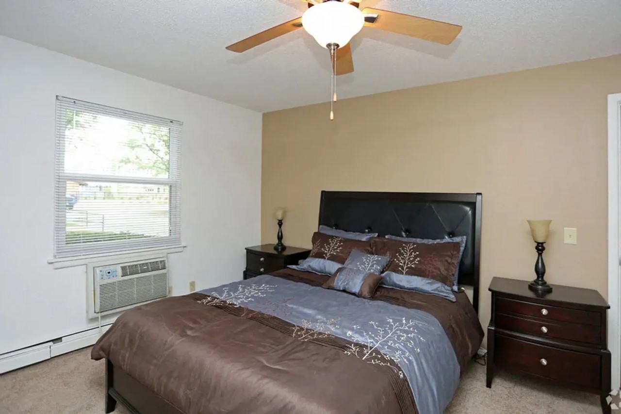 Kensington Pointe Apartments - Photo 3 of 14